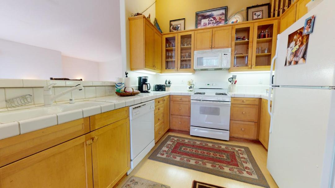 Photo of Kitchen in Mammoth Lakes