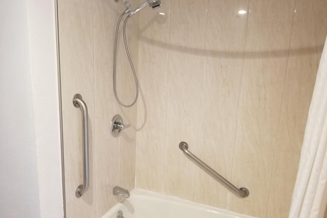 Photo of Bathroom in Harbor