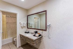 Photo of Bathroom in Central Escondido