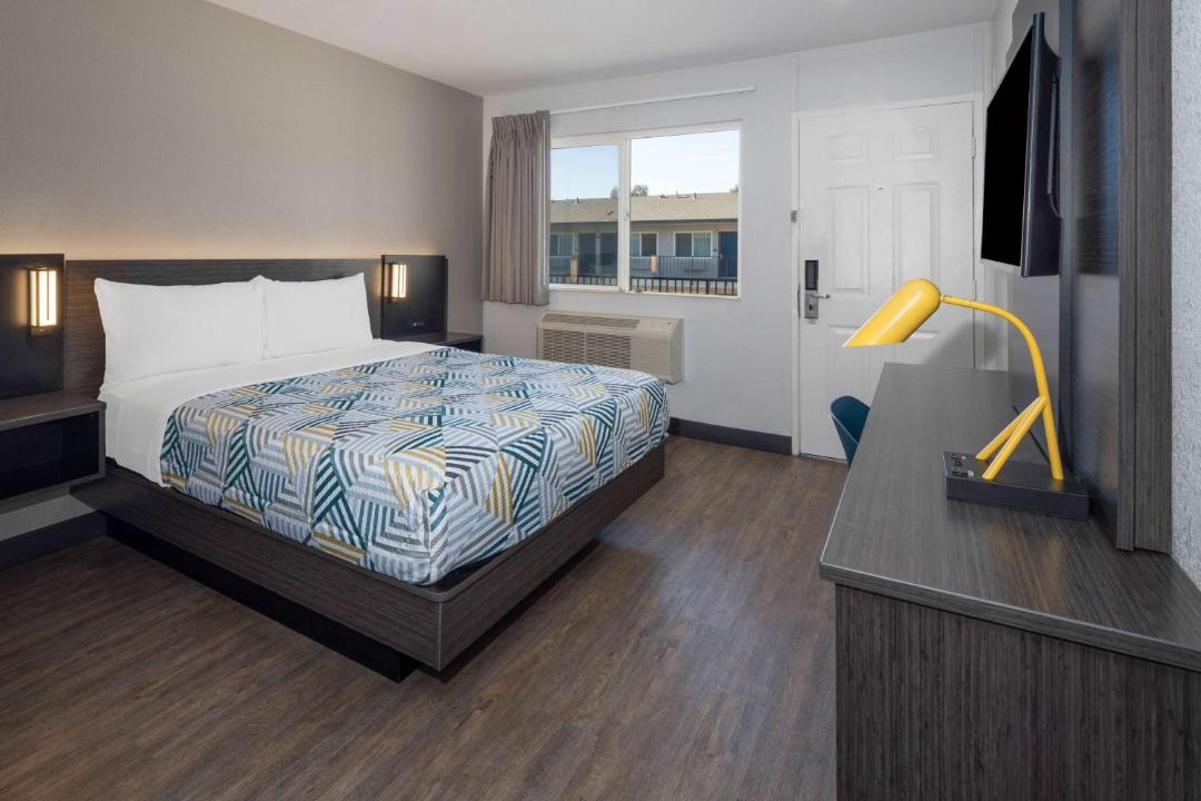 Photo of Bedroom in Fontana