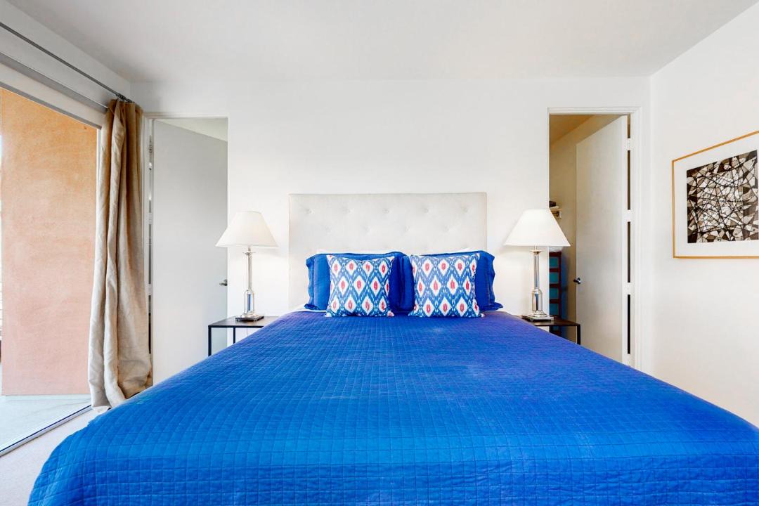 Photo of Bedroom in Canyon Corridor