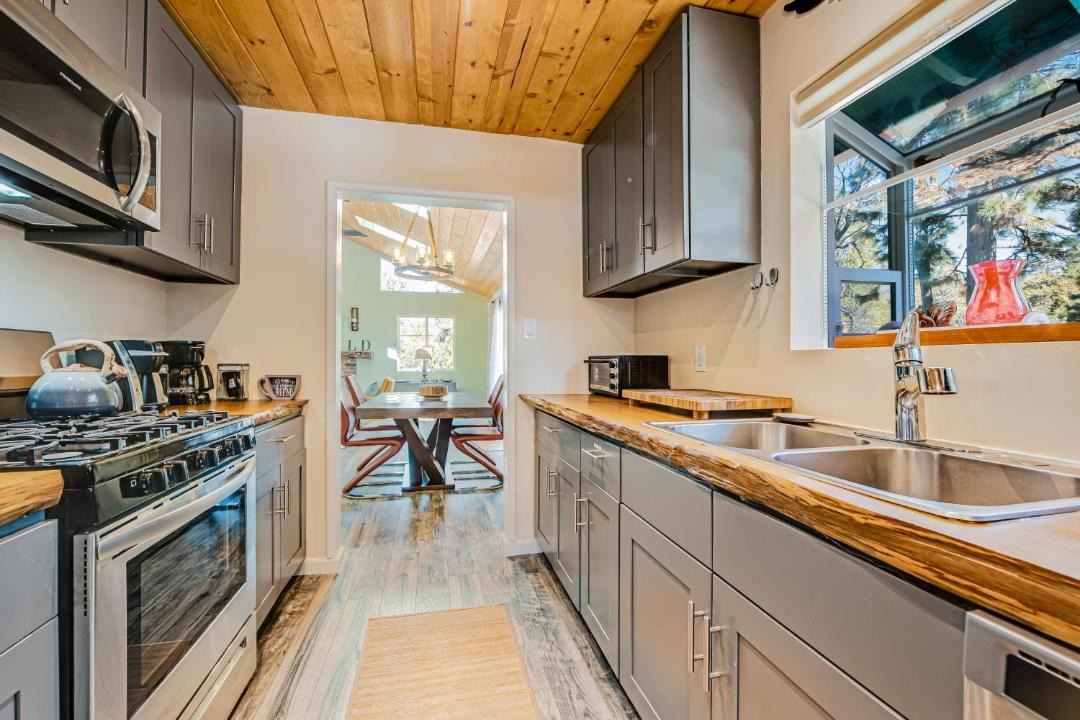 Photo of Kitchen in Idyllwild