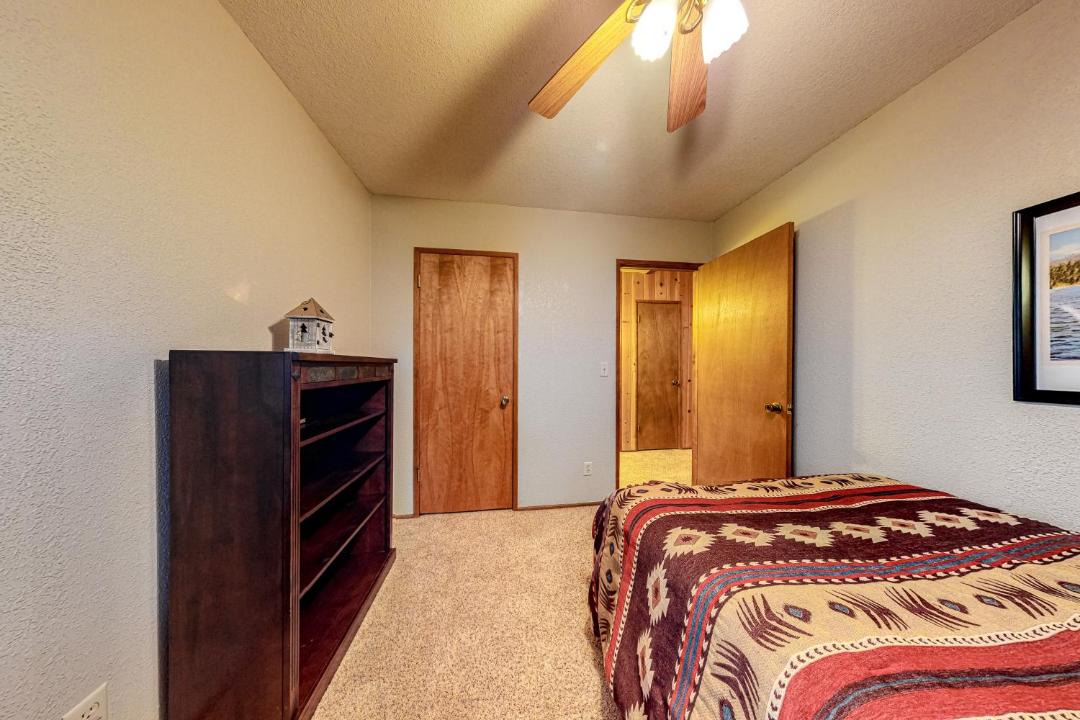 Photo of Bedroom in Lake Arrowhead