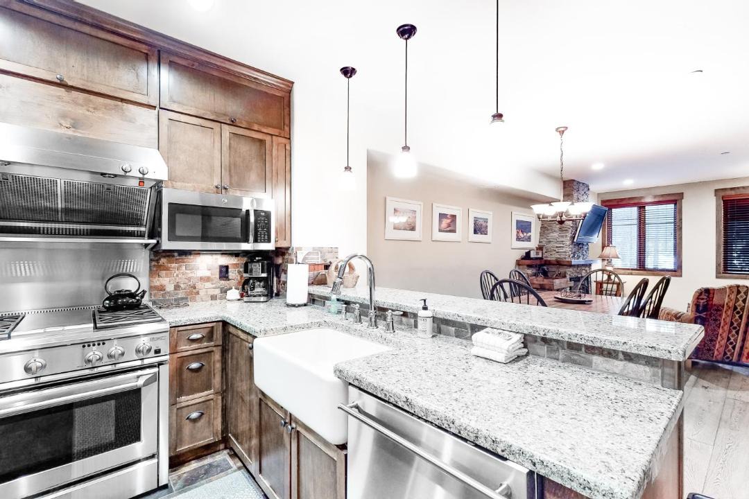 Photo of Kitchen in Woodwinds