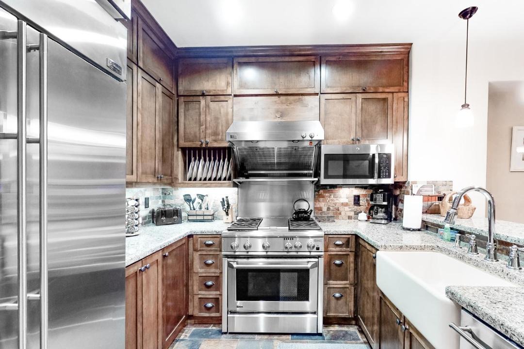 Photo of Kitchen in Woodwinds