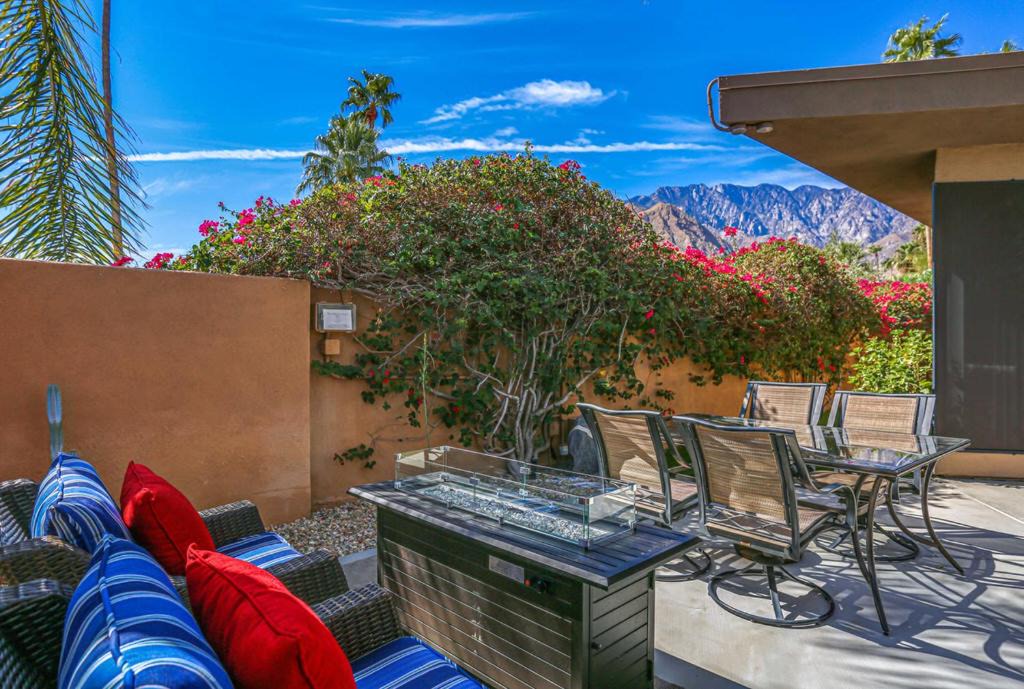 Photo of Patio Balcony in Chino Canyon