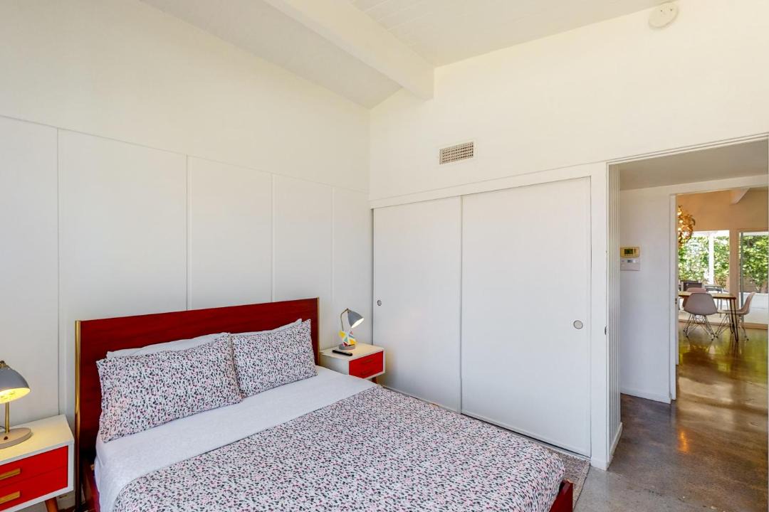 Photo of Bedroom in Racquet Club Estates