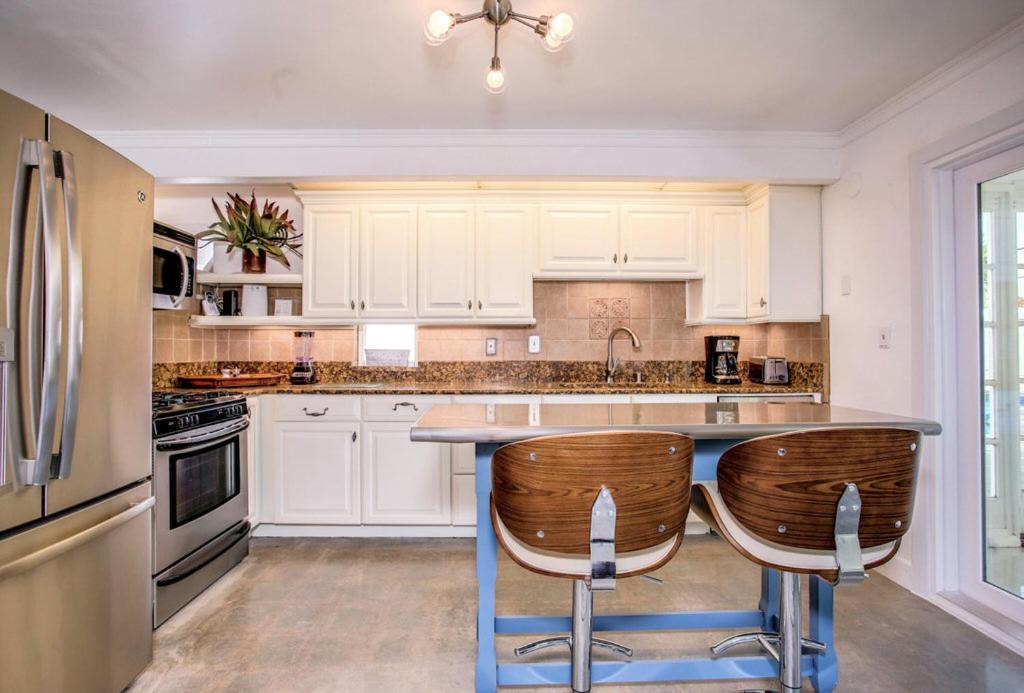 Photo of Kitchen in Racquet Club Estates
