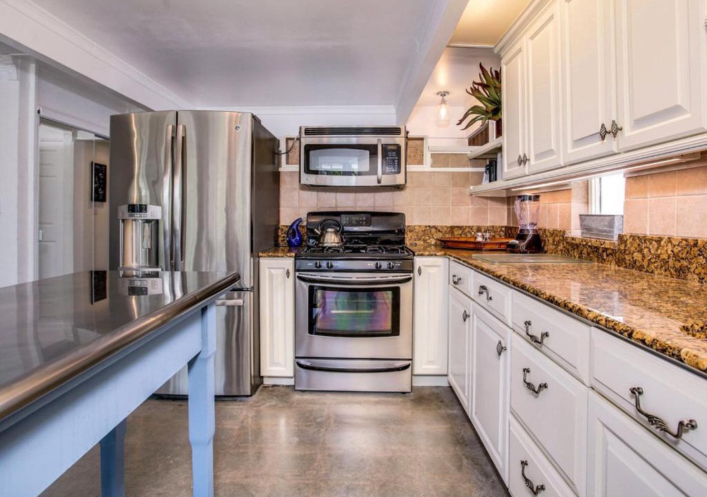 Photo of Kitchen in Racquet Club Estates