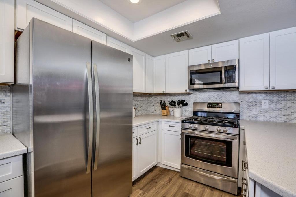 Photo of Kitchen in Cathedral City
