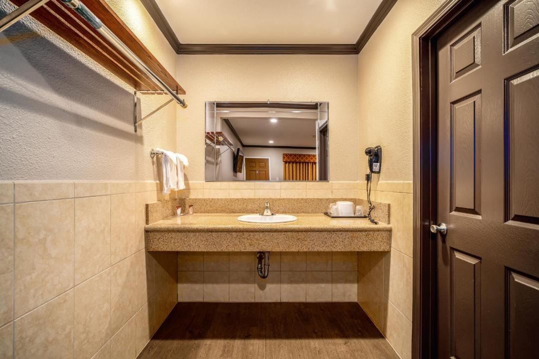 Photo of Bathroom in Monrovia