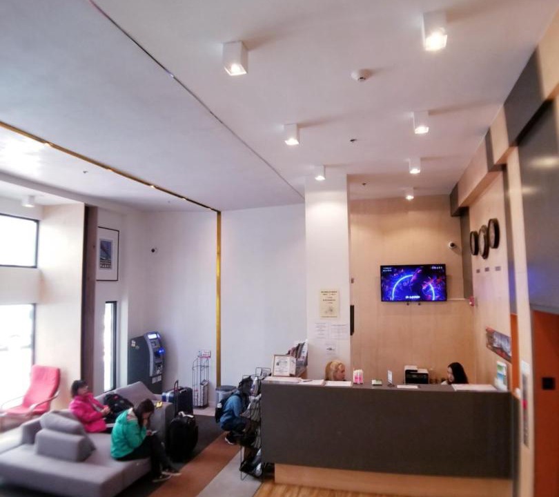 Photo of Livingroom in Tenderloin