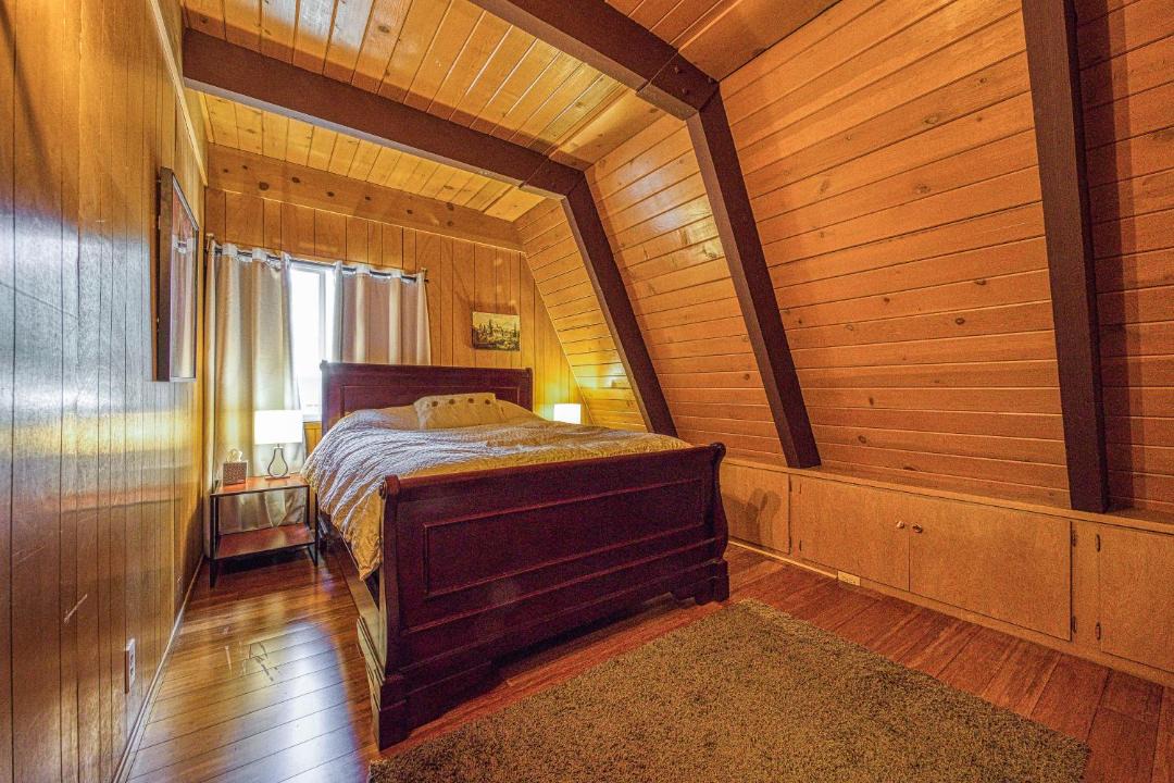 Photo of Bedroom in Summit Estates