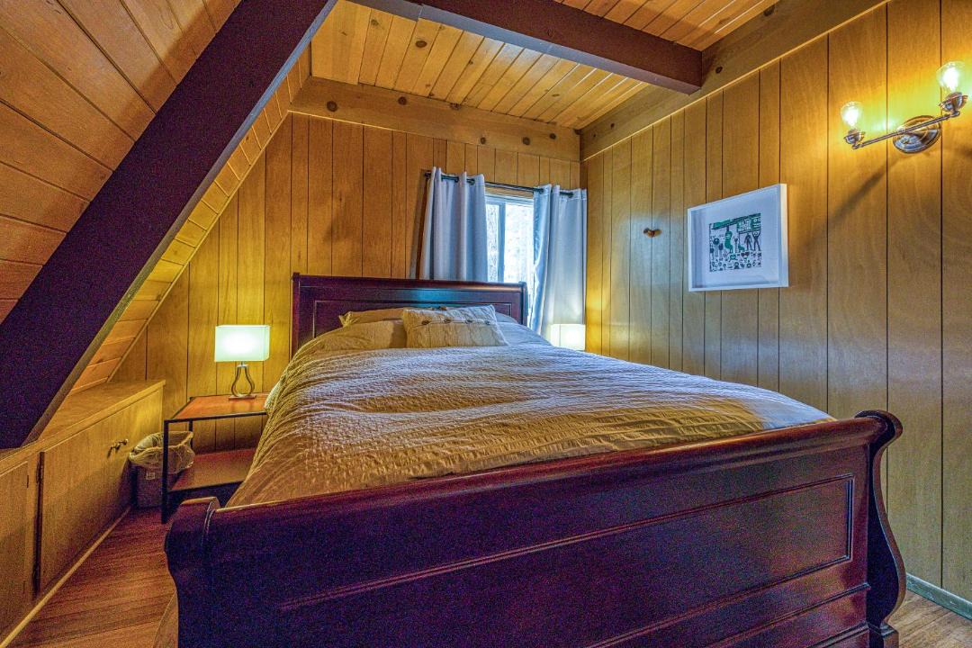 Photo of Bedroom in Summit Estates