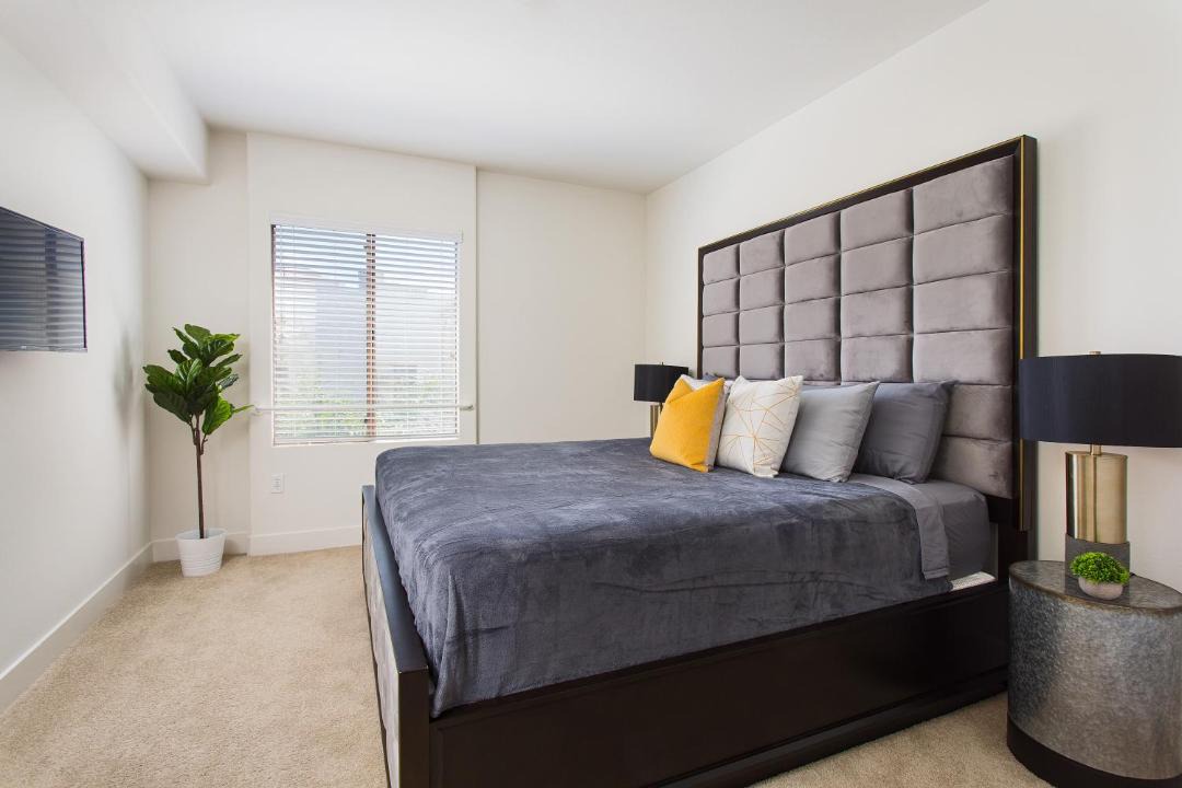 Photo of Bedroom in Pacific - Edison