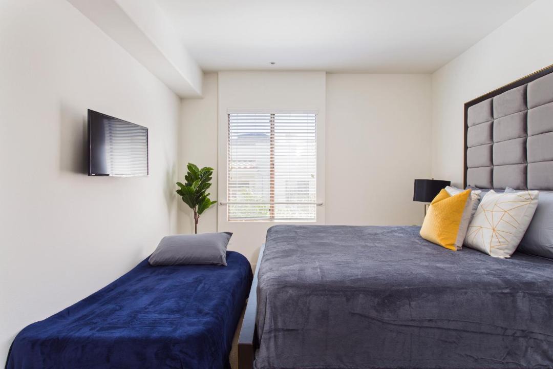 Photo of Bedroom in Pacific - Edison