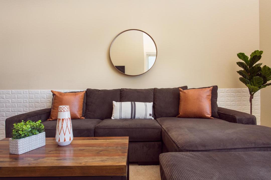 Photo of Livingroom in Pacific - Edison