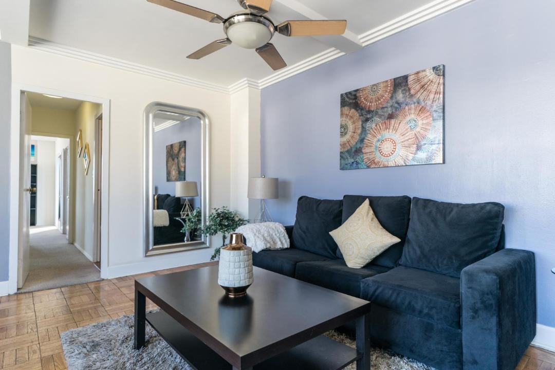 Photo of Livingroom in La Brea