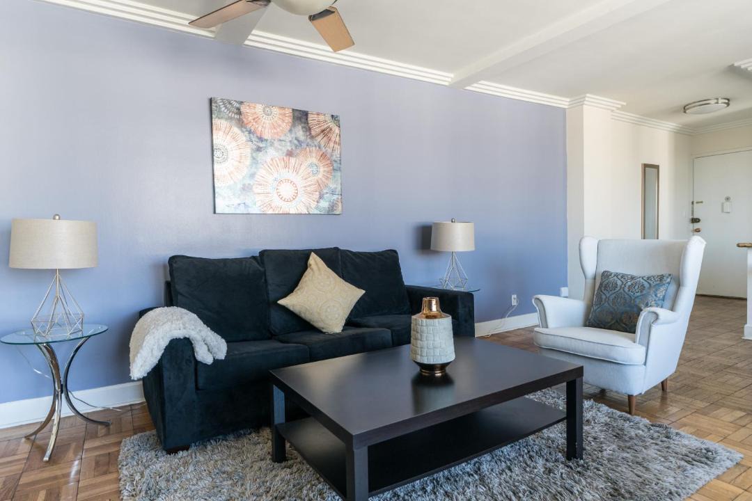 Photo of Livingroom in La Brea