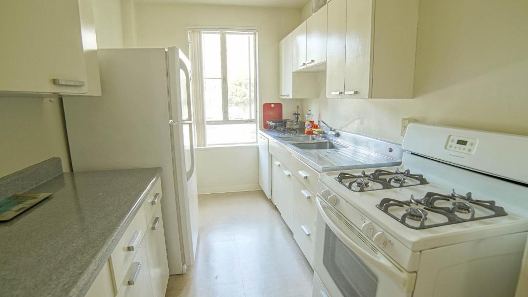 Photo of Kitchen in La Brea