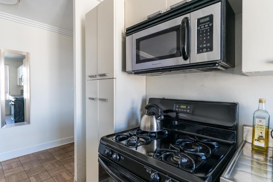 Photo of Kitchen in La Brea