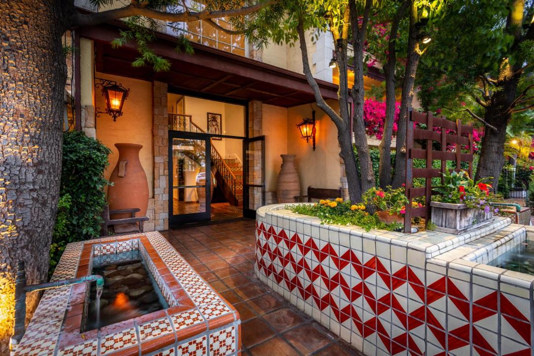 Photo of Patio Balcony in Northwest Anaheim