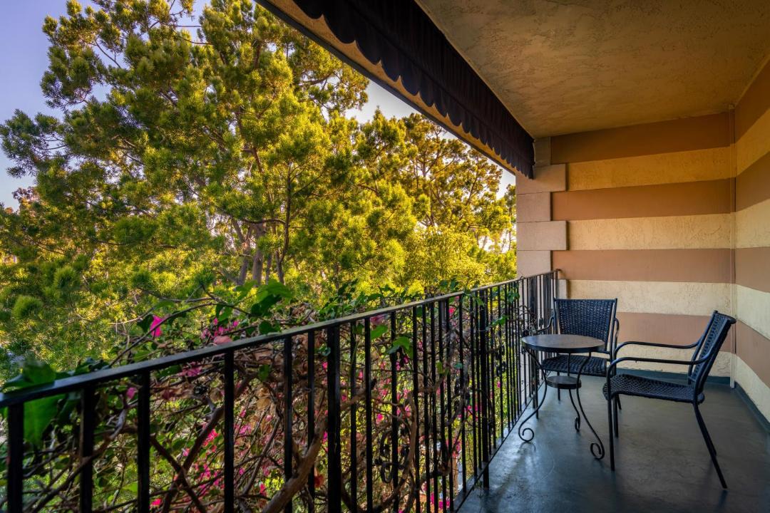 Photo of Patio Balcony in Northwest Anaheim
