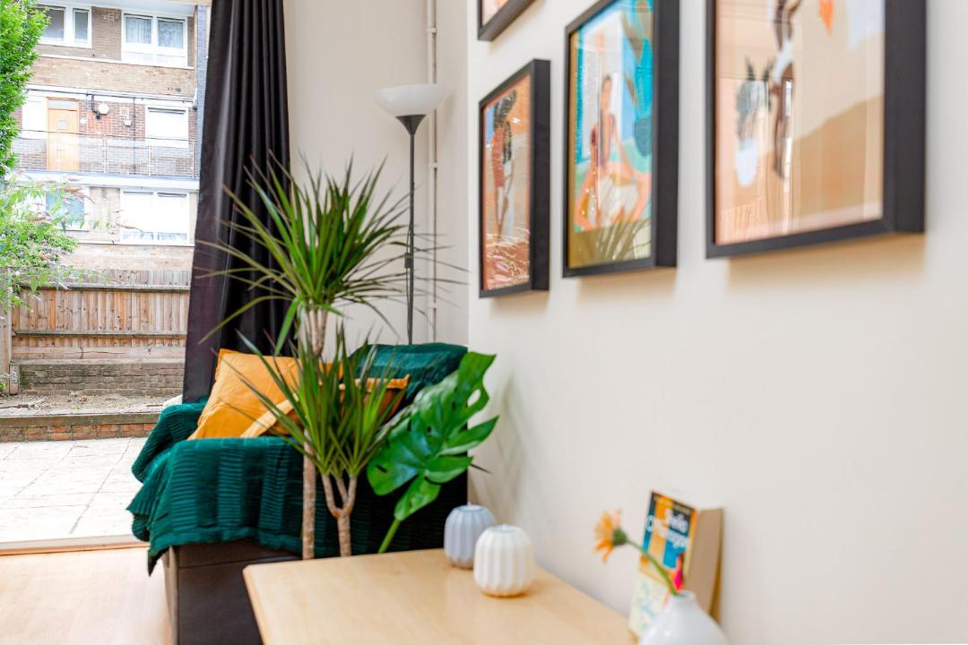 Photo of Livingroom in Tower Hamlets