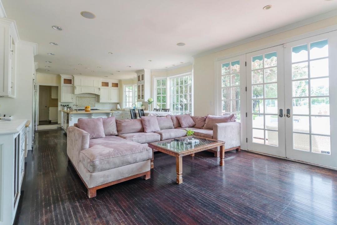 Photo of Livingroom in Encino