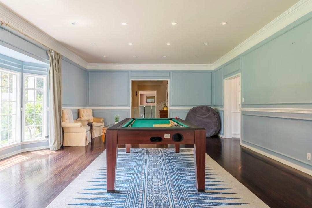 Photo of Livingroom in Encino