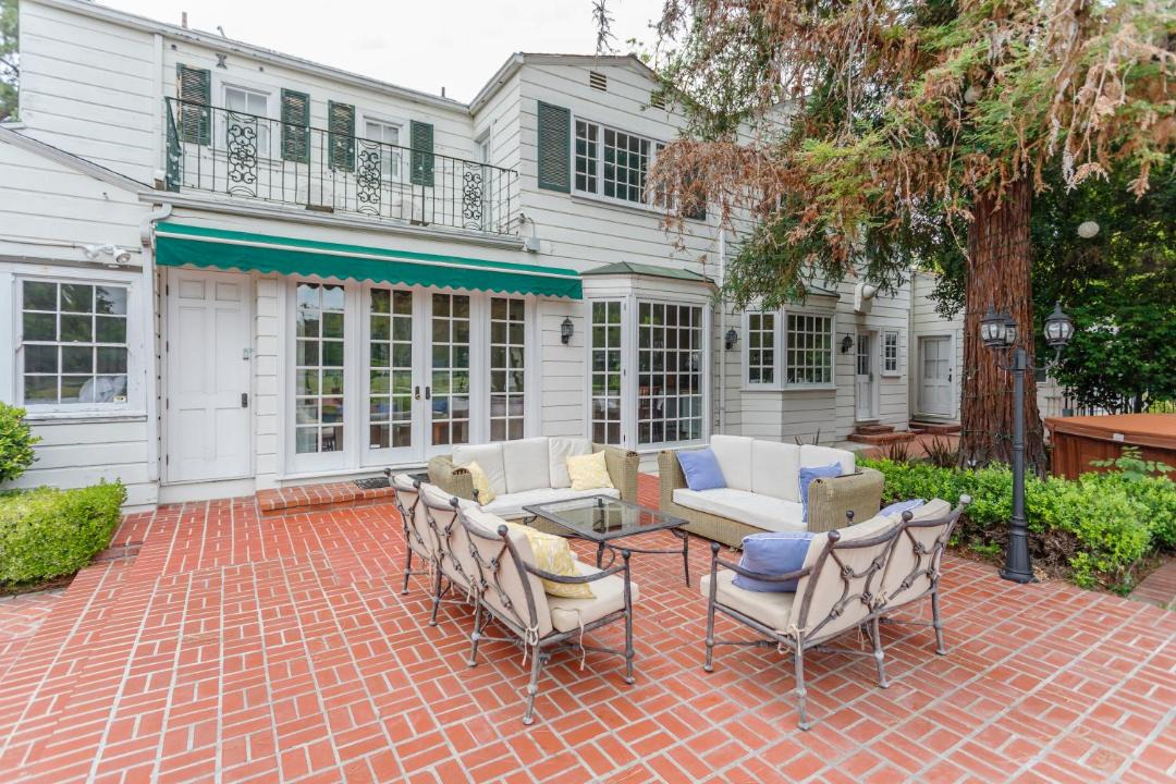 Photo of Patio Balcony in Encino