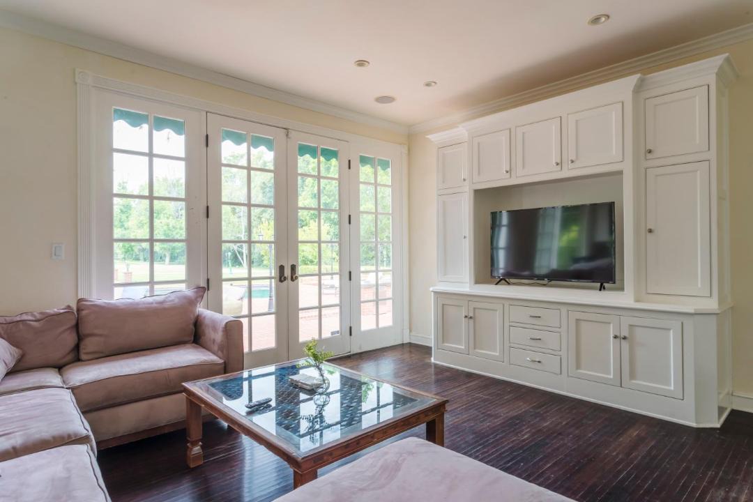 Photo of Livingroom in Encino