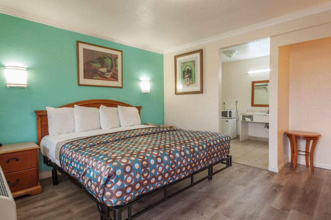Photo of Bedroom in Hemet