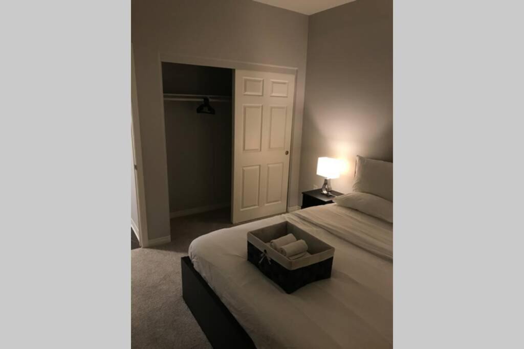 Photo of Bedroom in Miracle Mile