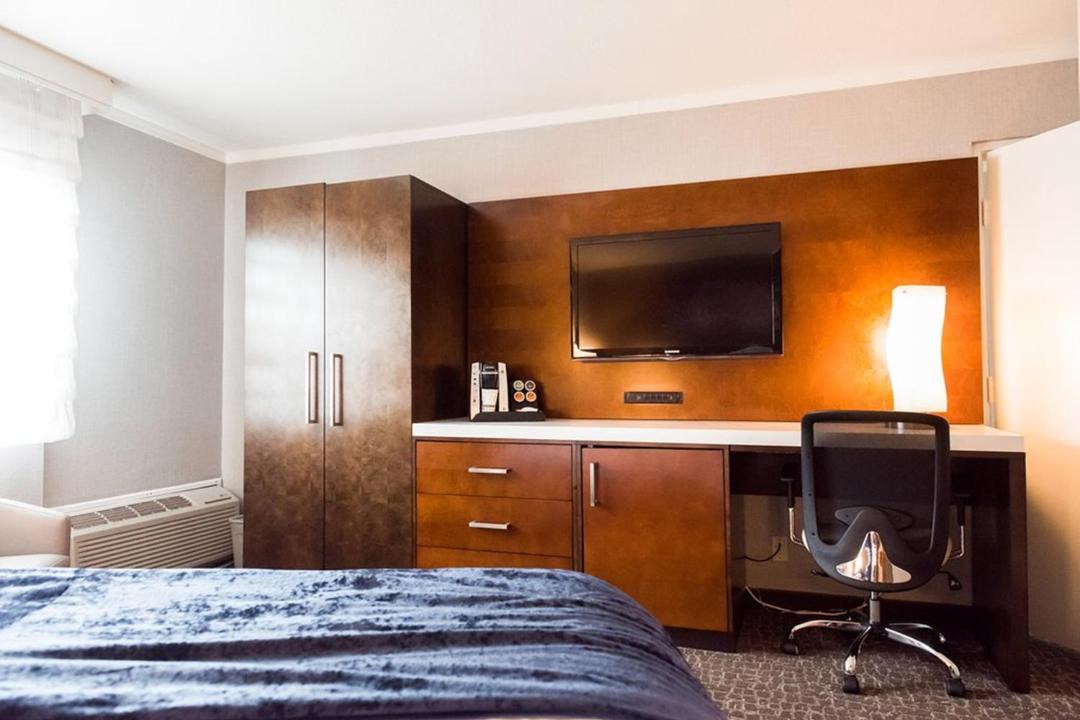 Photo of Bedroom in Harbor