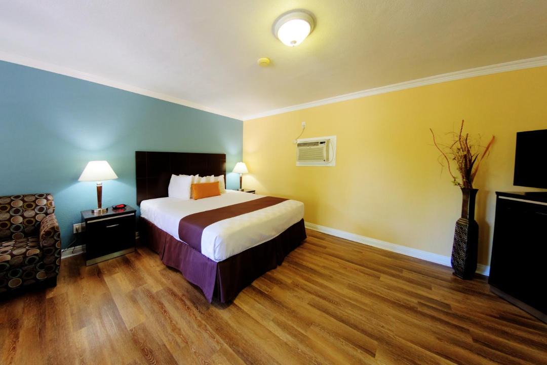 Photo of Bedroom in Glendora