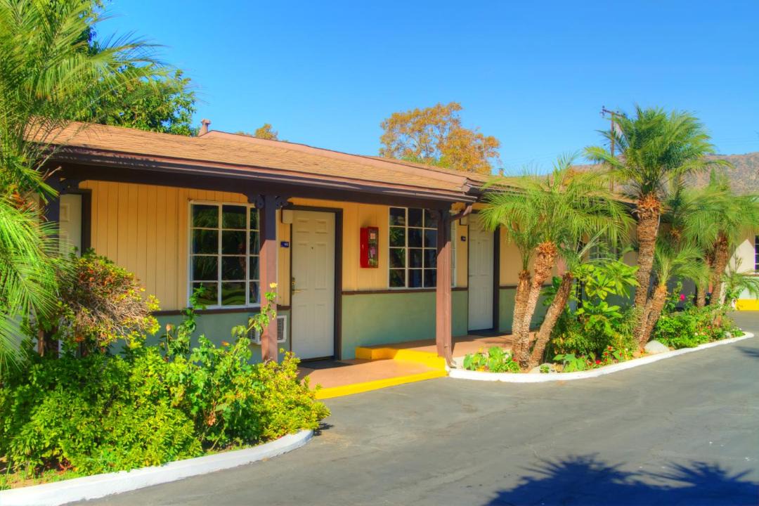 Photo of Buildings in Glendora