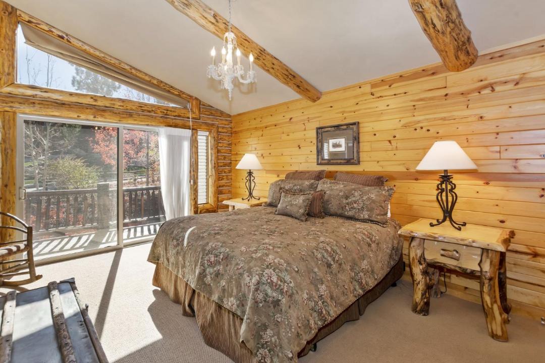 Photo of Bedroom in Castle Glen Estates
