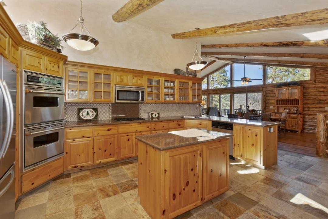 Photo of Kitchen in Castle Glen Estates