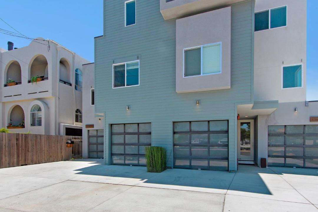 Photo of Buildings in Roseville - Fleet Ridge