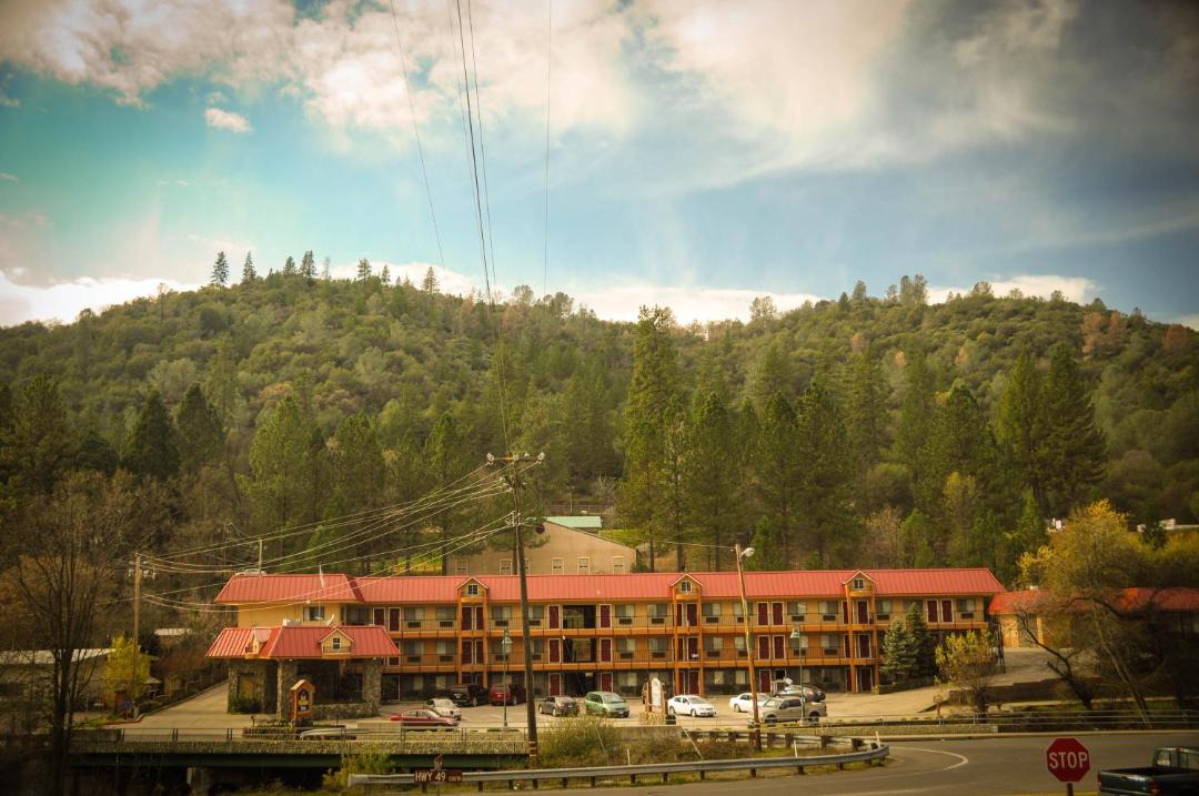 Photo of Others in Mariposa