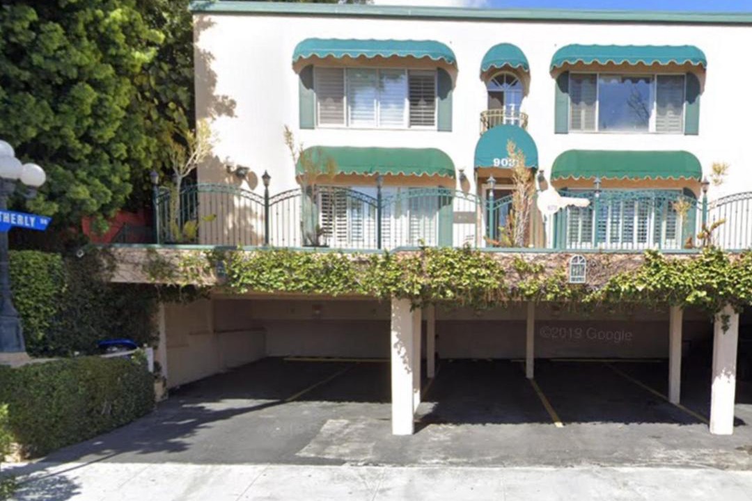 Photo of Buildings in Norma Triangle