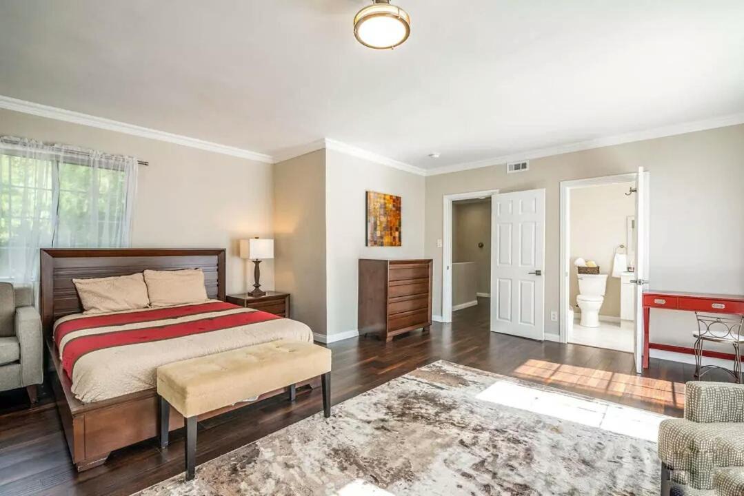 Photo of Bedroom in Studio City
