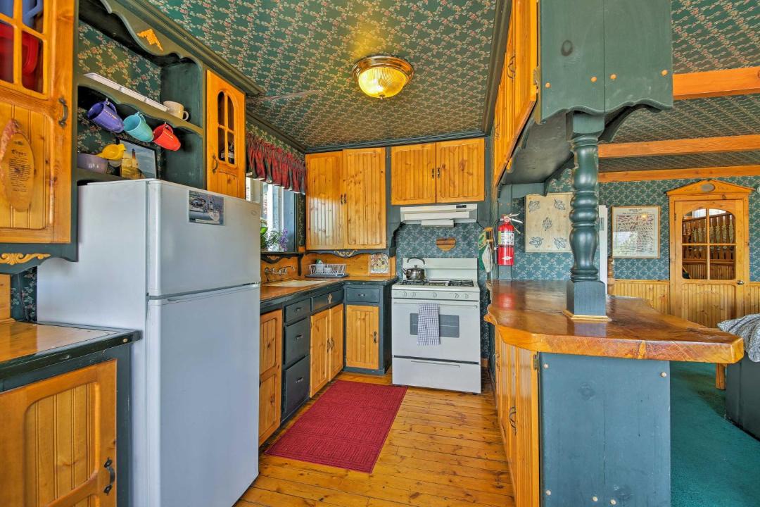 Photo of Kitchen in Fawnskin