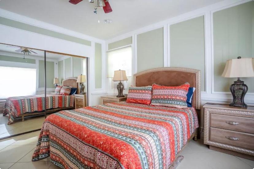 Photo of Bedroom in Bixby Knolls
