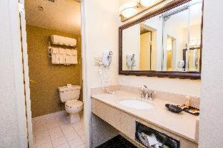 Photo of Bathroom in Northwest Anaheim