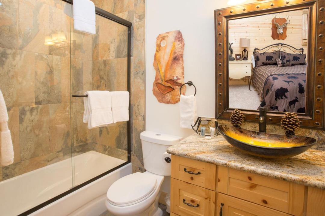Photo of Bathroom in Evergreen Estates