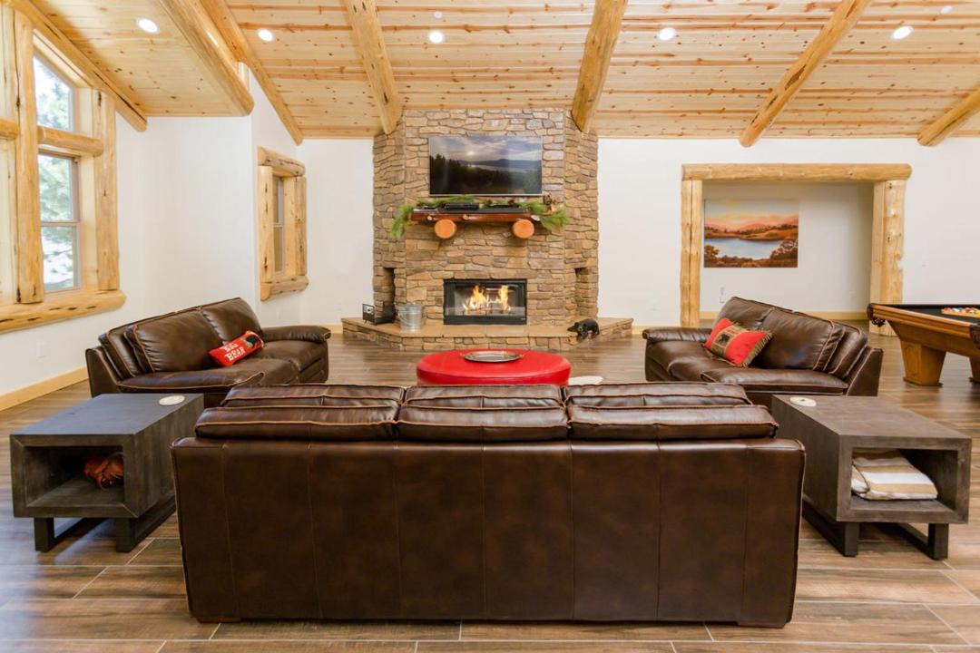 Photo of Livingroom in Evergreen Estates