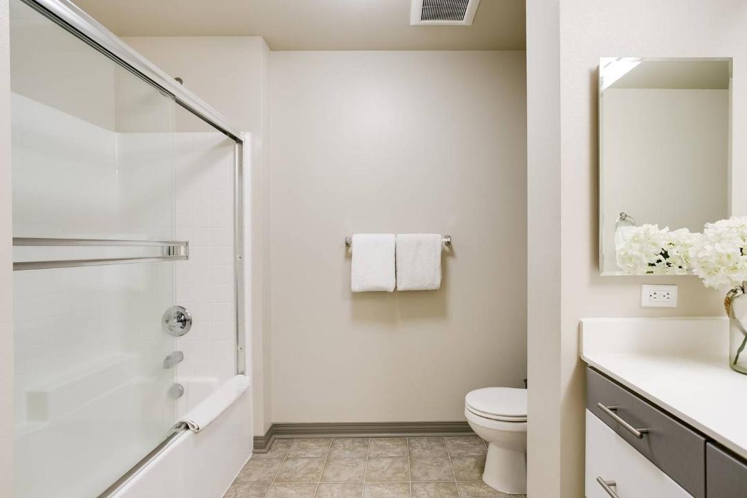 Photo of Bathroom in Marina Peninsula