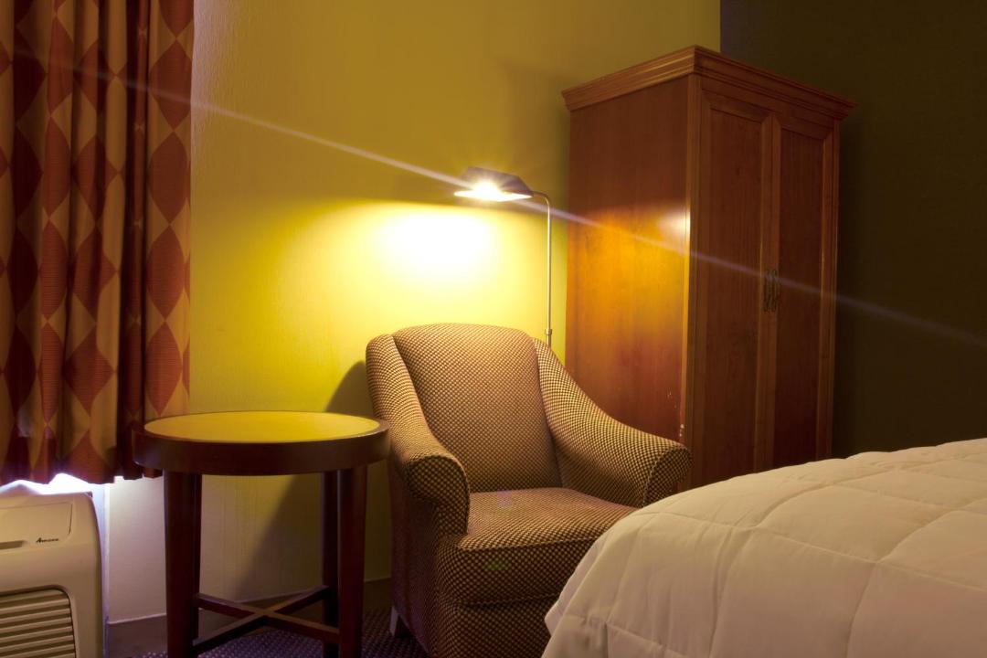 Photo of Bedroom in Commerce